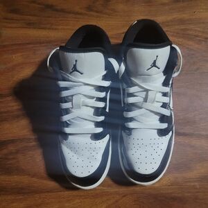 AIR JORDAN'S NIKE 1 LOW SE GS